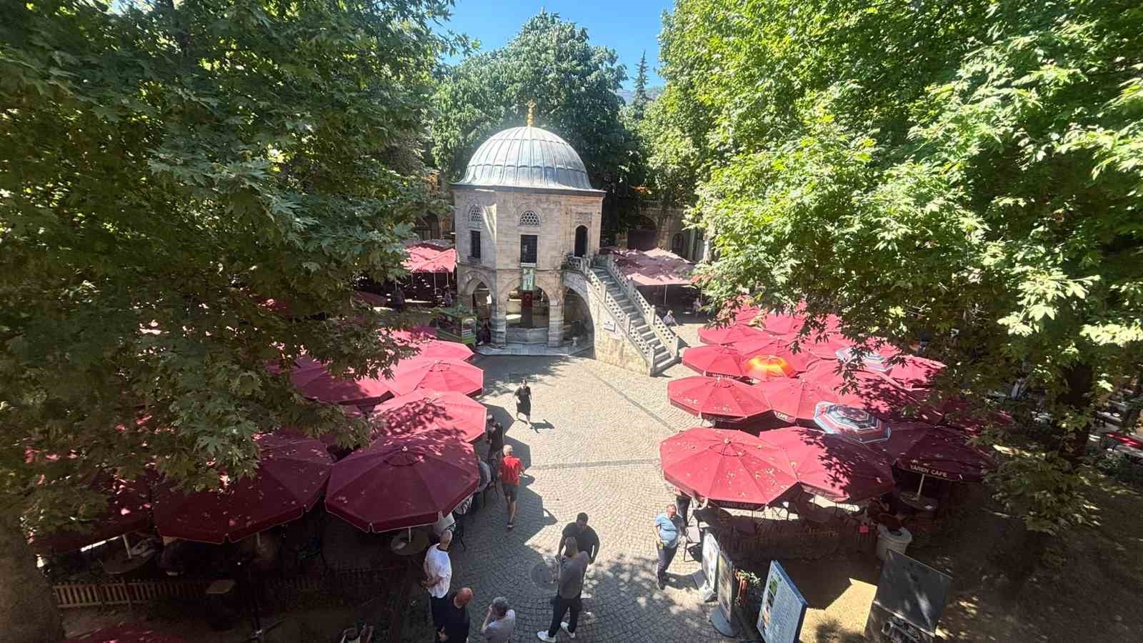 530-yillik-tarihi-kozahan-da-masa-sandalyeler-yeniden-acildi