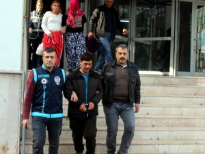 İkametlerden Hırsızlık Yapan Kadınlar Yakalandı