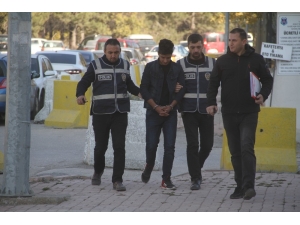 Yaşlı Kadını Dolandırırken Yakalanan Şüpheli Tutuklandı