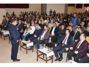 Hayati İnanç Sındırgı’da Konferans Verdi