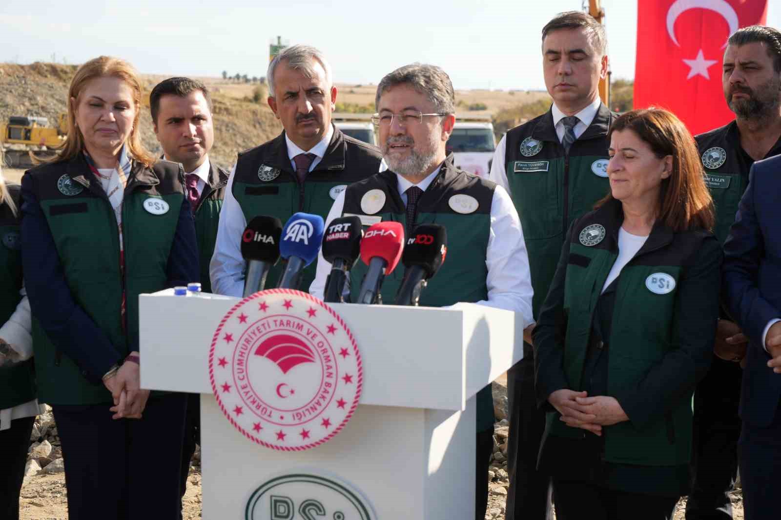 bakan-yumakli-kaybedecek-bir-gunumuz-bile-yok