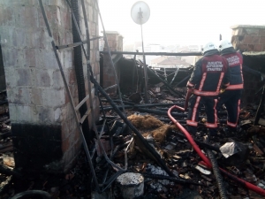 Çatı Yangını Korkuttu