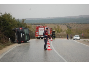 Tekirdağ’da Minibüs Devrildi: 5 Yaralı