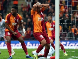 Süper Lig: Galatasaray: 0 - Medipol Başakşehir: 1 (Maç Sonucu)