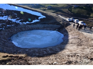 Gümüşhane Valisi Taşbilek’ten Dipsiz Göl’ün Son Haliyle İlgili Açıklama