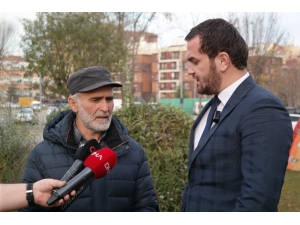 Çerkes Asıllı Rus Baba Elinde Sözlük İle Şehir Şehir Oğlunu Arıyor