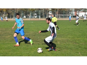 Hukuk Fakültesinden Lige Bol Gollü Başlangıç