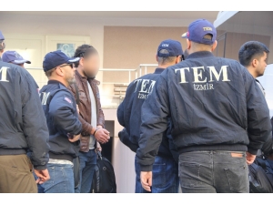 İzmir Merkezli 44 İldeki Büyük Fetö Operasyonuna 80 Tutuklama