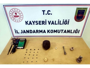 Jandarma Ekipleri Operasyonla Paha Biçilemeyen Saf Altın Hz. İsa Heykeli Ele Geçirdi