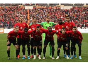 Tff 1. Lig: Eskişehirspor: 1 - Bb Erzurumspor: 2