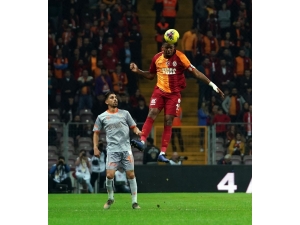 Ryan Donk: "Bu Büyük Camiaya Yakışır Şekilde Telafi Edeceğiz"