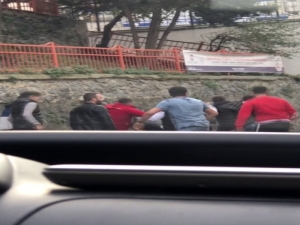 İstanbul’da Feci Ölüm Sonrası Tekme Ve Tokatlı Kavga Kamerada
