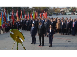 Bafra’da Öğretmenler Günü Kutlandı