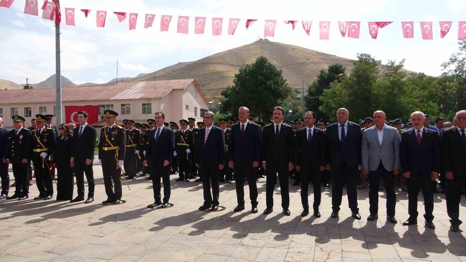 bitlis-te-30-agustos-zafer-bayrami-kutlandi