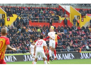 Süper Lig: Kayserispor: 1 - Sivasspor: 1 (İlk Yarı)