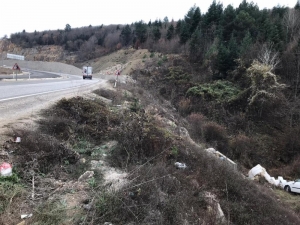 Karabük’te Otomobil Şarampole Uçtu: 7 Yaralı