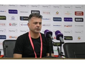 Murat Şahin: "Büyük Takımla Oynadığınız Maçtan 1 Puan Almak Kötü Değildir"