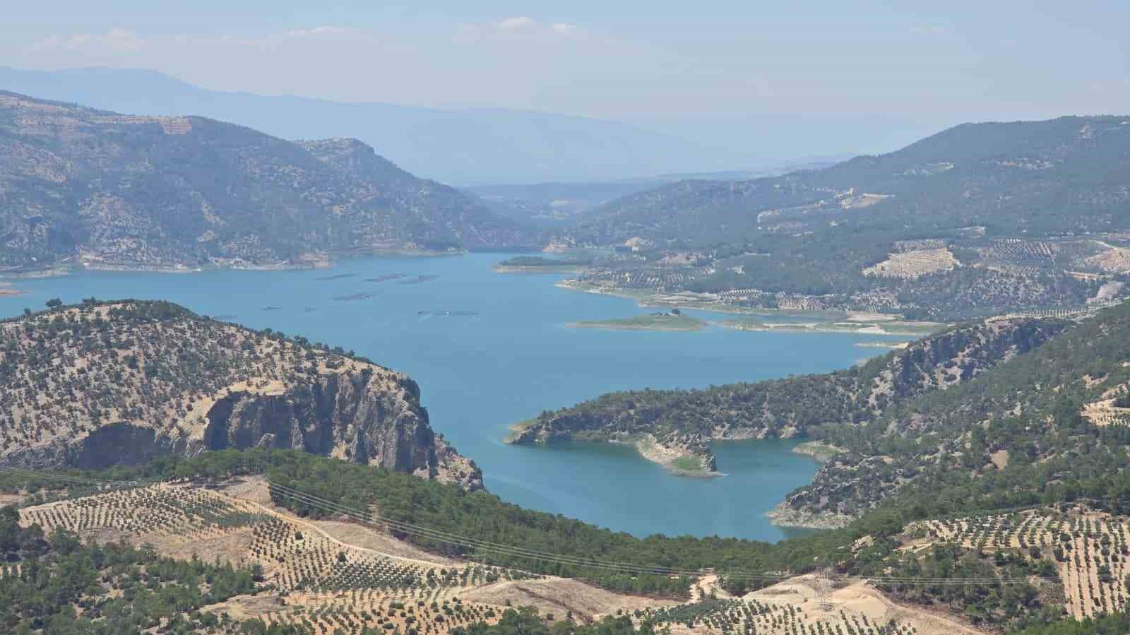 incegiz-kanyonu-dogal-guzelligi-ile-ziyaretcilerini-buyuluyor