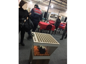 İzmir’de Sözde Derneğe Kumar Baskını