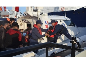 İzmir’de Ölüme Yolculukta 177 Yabancı Uyruklu Şahıs Yakalandı