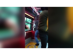 Minibüsçülerin Beyzbol Sopalı Yolcu Kapma Kavgası