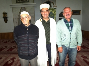 83’lük Dede 34 Yıldır Gönüllü Müezzinlik Yapıyor