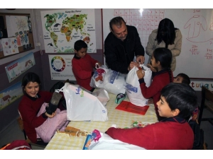 Şifa Dağıtan Eller, Bu Defa Yardım Dağıttı