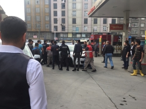 15 Liralık ‘Oto Yıkama Parası’ Yüzünden Birbirlerine Girdiler