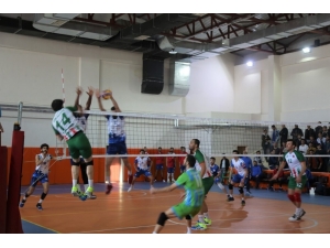 Cizre Belediyesi Voleybolda Başarıdan Başarıya Koşuyor