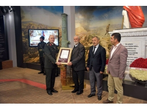 ’Türkiye Şehitlerini Anıyor’