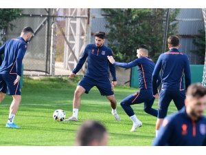 Başakşehir, Roma Maçının Hazırlıklarını Sürdürdü