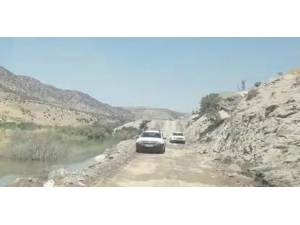 Baraj Suları Yükseldi, İlerleyemeyen Araçlar Geri Dönmek Zorunda Kaldı