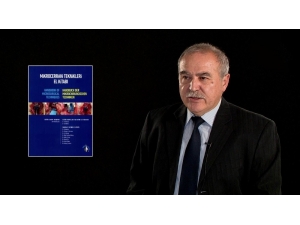 Esogü Öğretim Üyesi Prof. Dr. Hilmi Özden Mikrocerrahi Tekniklerini Anlattı