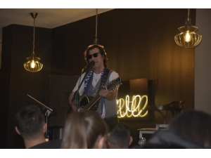 Kağızman’da Ayna Grubu Solisti Erhan Güleryüz Rüzgarı