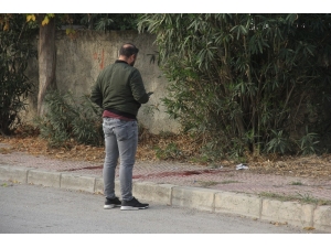Adana’da Boğazından Bıçaklanmış Kadın Bulundu