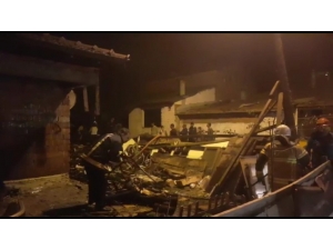 Üç Kişinin Yaşadığı Ev Küle Döndü