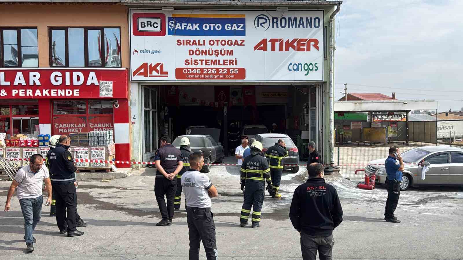 sivas-ta-toptancilar-sitesinde-patlama-ekipler-olay-yerine-geciyor