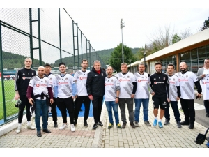 Karakartallılar Beşiktaş’ı Antrenmanda Ziyaret Etti