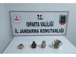 Isparta’da Tunç Çağı’na Ait Vazo Şeklinde Tarihi Eserler Ele Geçirildi