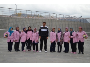 Evinin Sultanları Filede Karşı Karşıya Geldi