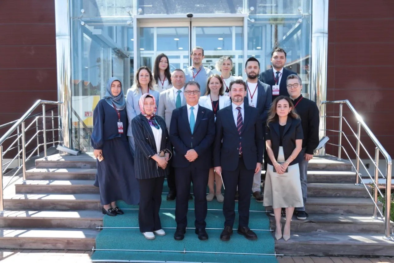 yapay-zeka-destekli-egitim-programi