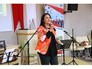 Üniversite De “Hanımeli Müzik Dinletisi” Gerçekleştirildi