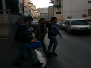 Kendini “Sosyal Hizmet Görevlisi” Diye Tanıtıp Girdiği Evleri Soyan 1 Kişi Yakalandı