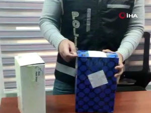 Kargoyla Cep Telefonu Kaçakçılığına Polis Engeli