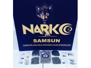 Samsun’da Sokak Satıcılarına Operasyon: 4 Gözaltı