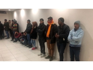 Kahramanmaraş’ta 34 Kaçak Göçmen Yakalandı