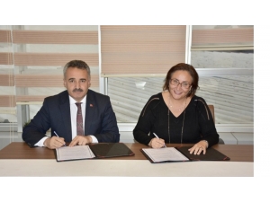 Üniversite İle Milli Eğitim Müdürlüğü Arasında İş Birliği Protokolü İmzalandı