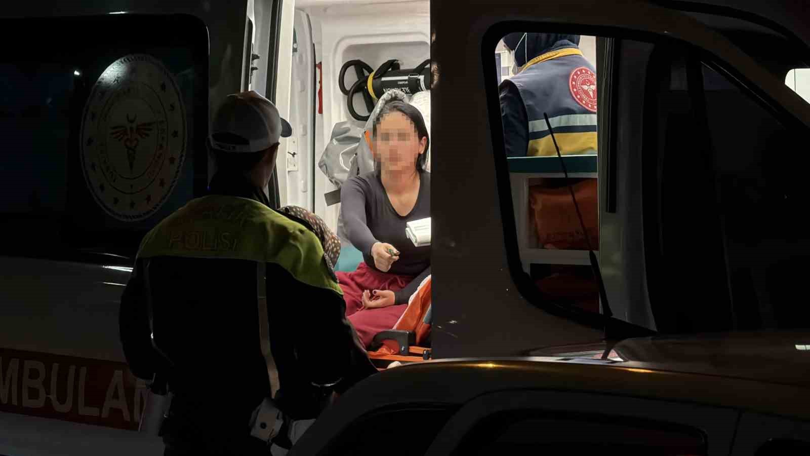 bolu-da-otomobille-carpisan-motosiklet-surucusu-yaralandi