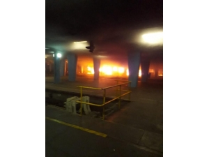 Güney Afrika’da Tren Vagonları Alev Alev Yandı