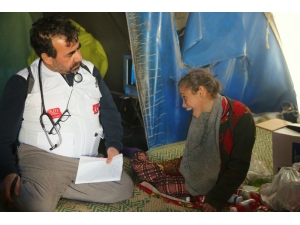Türk Doktorlardan Suriye’ye Sağlık Desteği